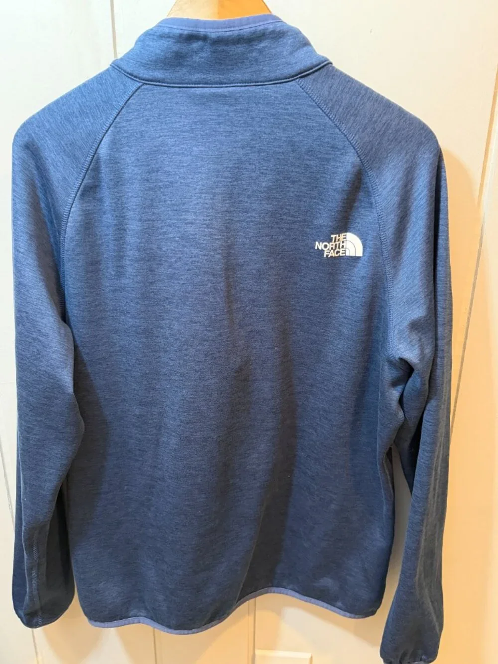 The North Face Men's Blue 1/4 Zip Performance Fleece Pullover Size L